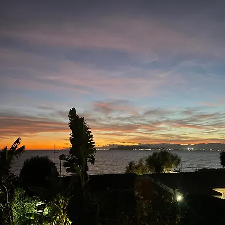 Holiday home With Sea View Terrace With Direct Sea Access Su Forti