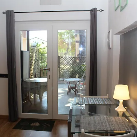With Sea View Terrace With Direct Sea Access Holiday home