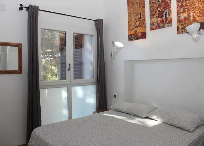 Alise Holidays 6 *